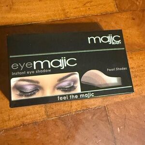 Majic Beauty Eye Majic Instant Eye Shadow - Pearl Shades